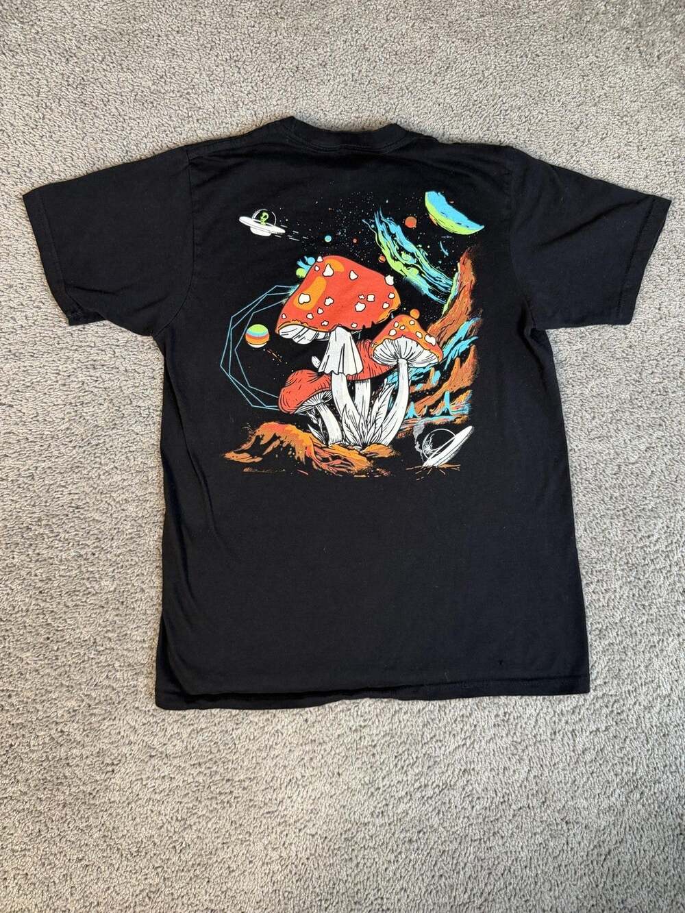 Miken Shirt Mens M Black Mushroom Graphic Crew Neck Cotton Jersey Tagless Summer